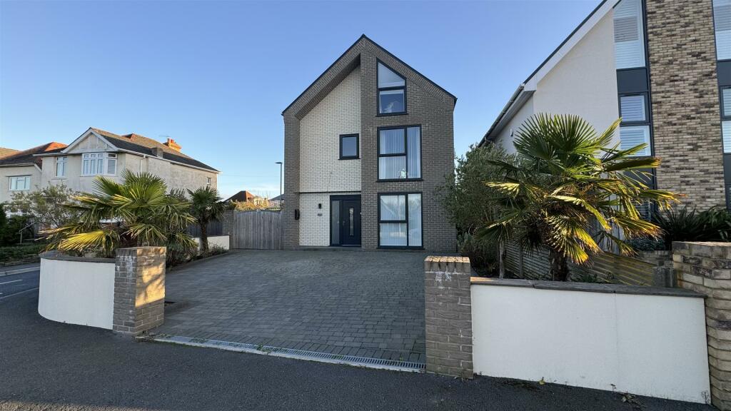 Additional property image - Sherwood Avenue, Whitecliff
