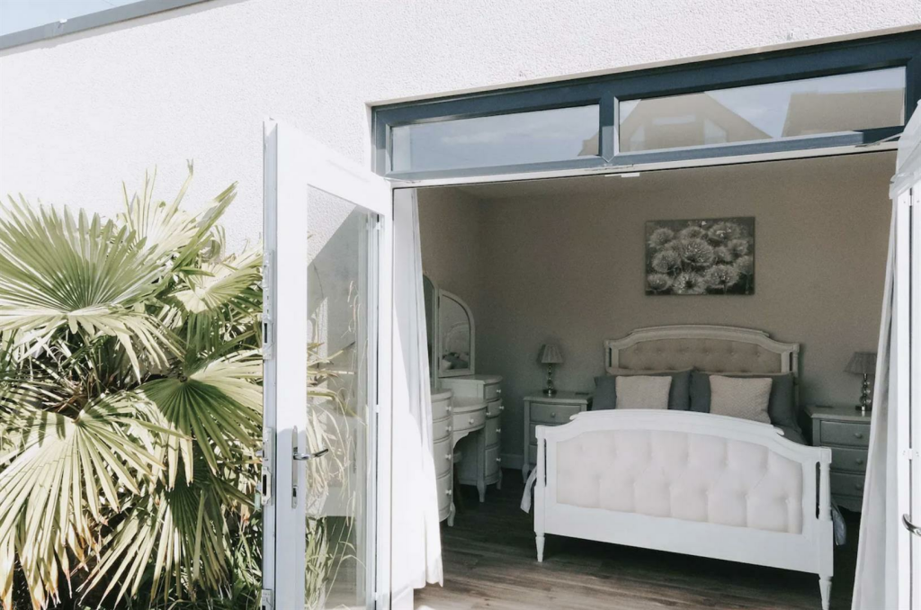 Additional property image - Sherwood Avenue, Whitecliff