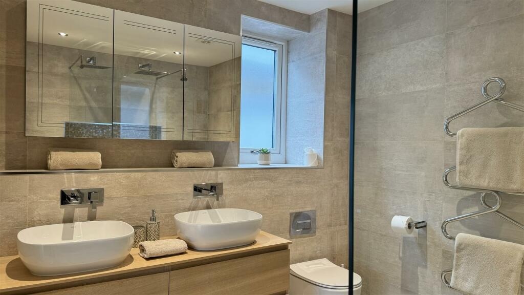 Additional property image - Sherwood Avenue, Whitecliff