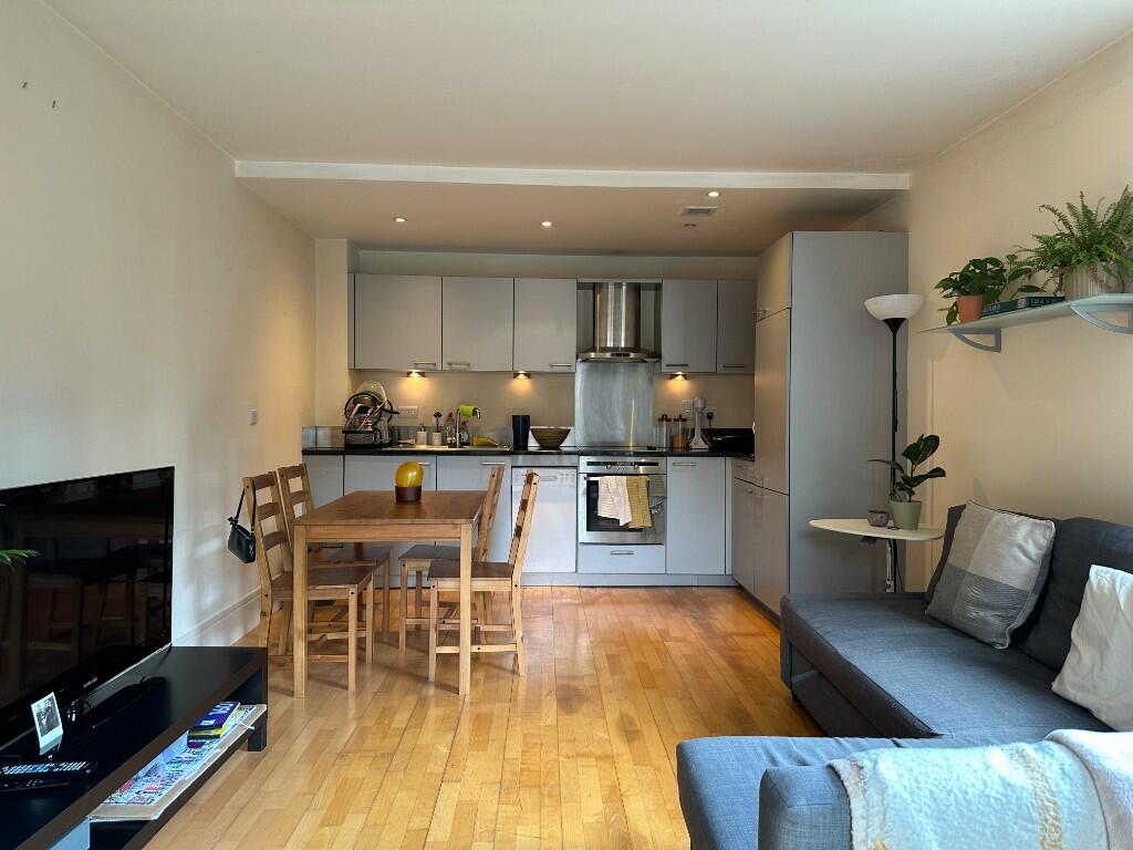 Main image of property: Lower Chatham Street, Manchester, Greater Manchester, M1