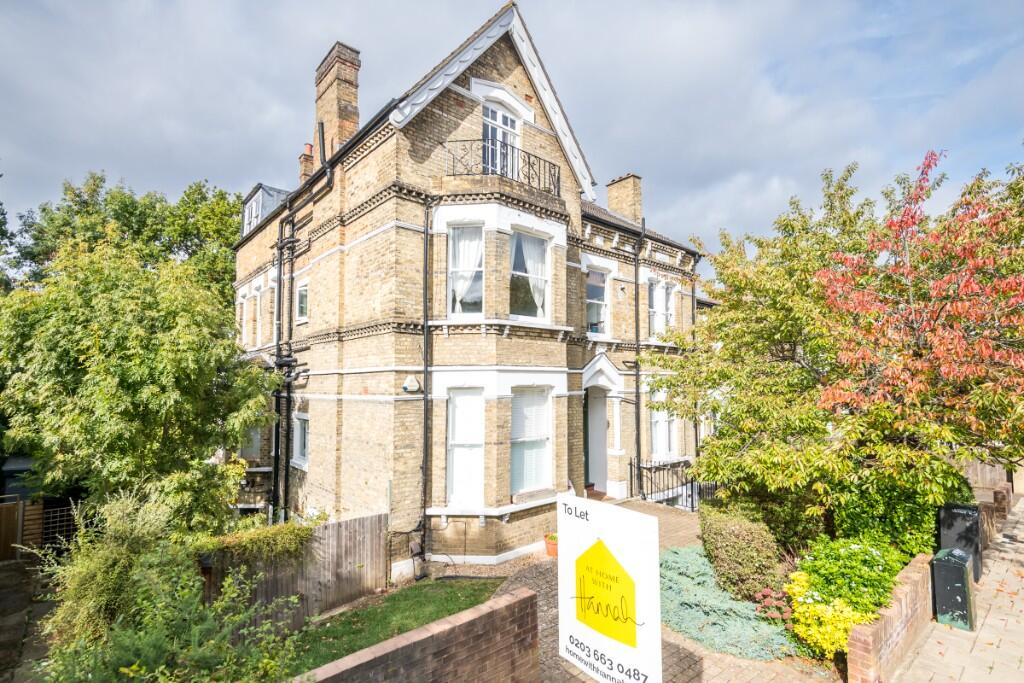 Main image of property: Victoria Crescent, London, SE19