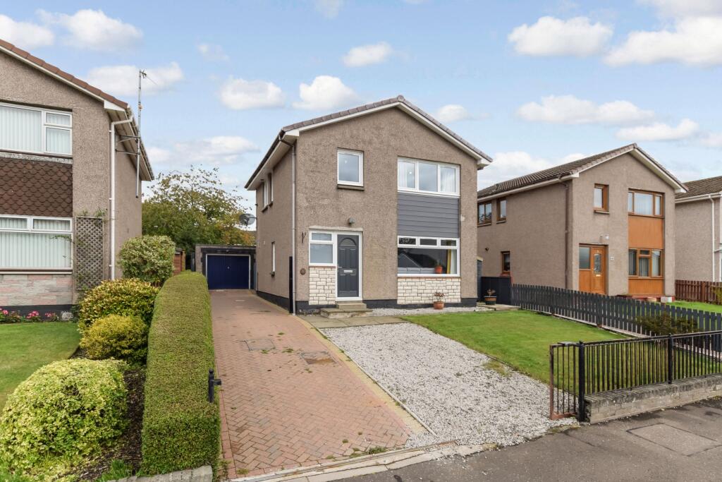 Main image of property: 16 Ethiebeaton Terrace, Monifieth. DD5 4RL