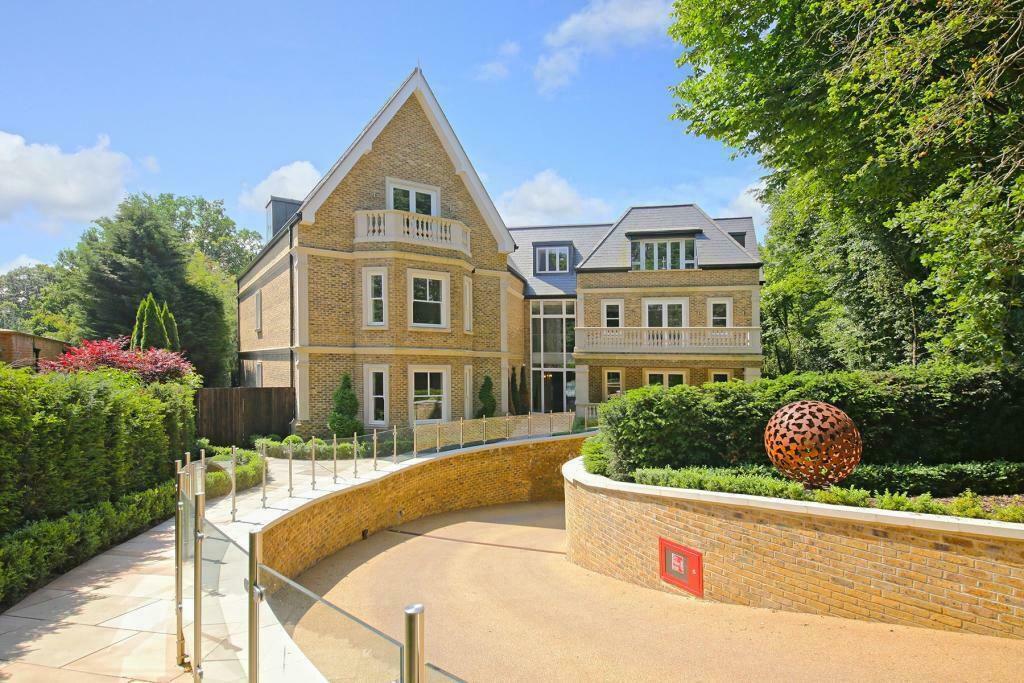 Main image of property: Camlet Way, Barnet