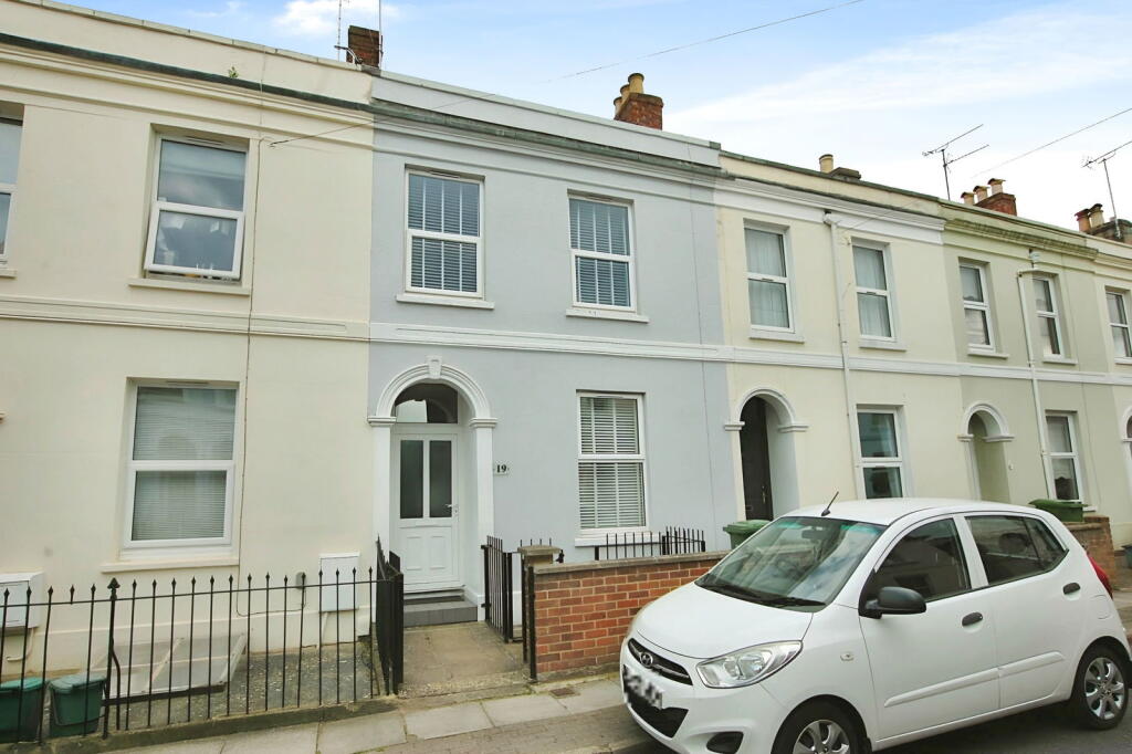 Main image of property: Marle Hill Parade,Cheltenham,GL50 4LG