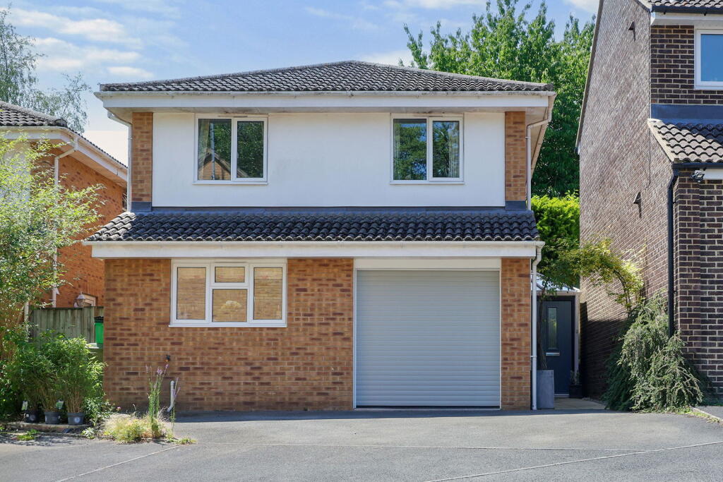 Main image of property: Chase Avenue,Charlton Kings,Cheltenham,GL52 6YU
