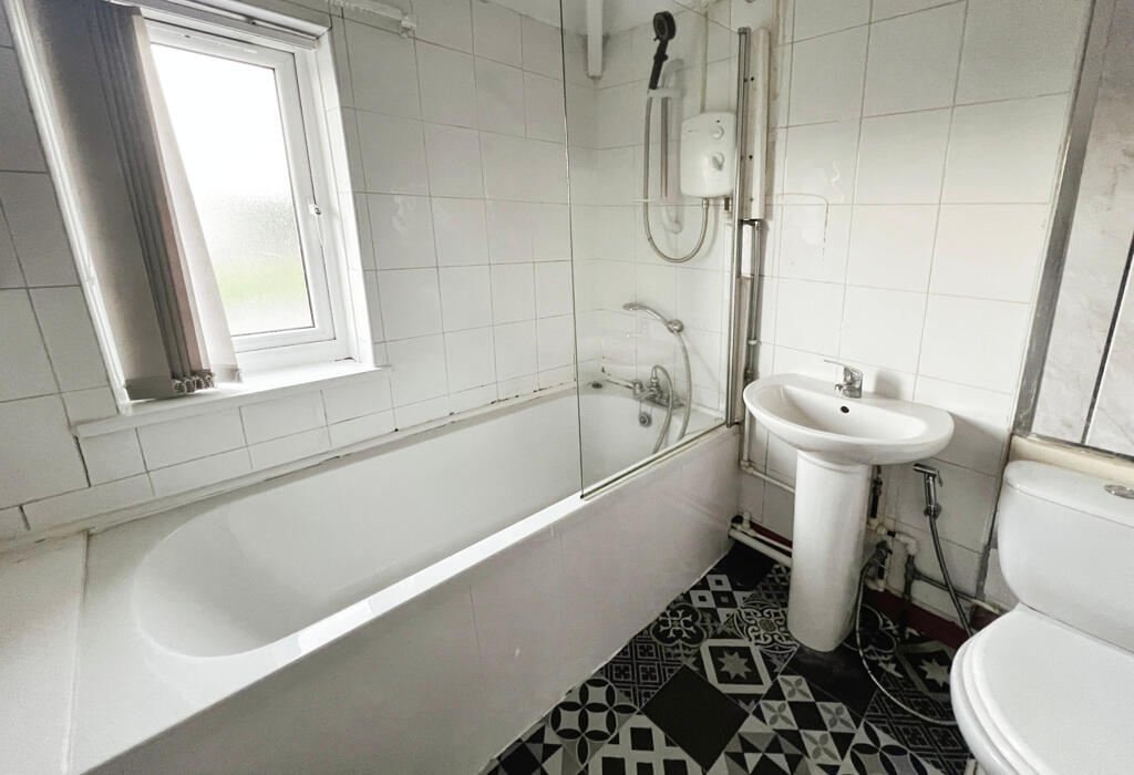 Additional property image - Aldridge Road, Birmingham, West Midlands