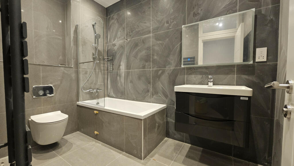 Additional property image - Purley Rise, Purley, CR8 3