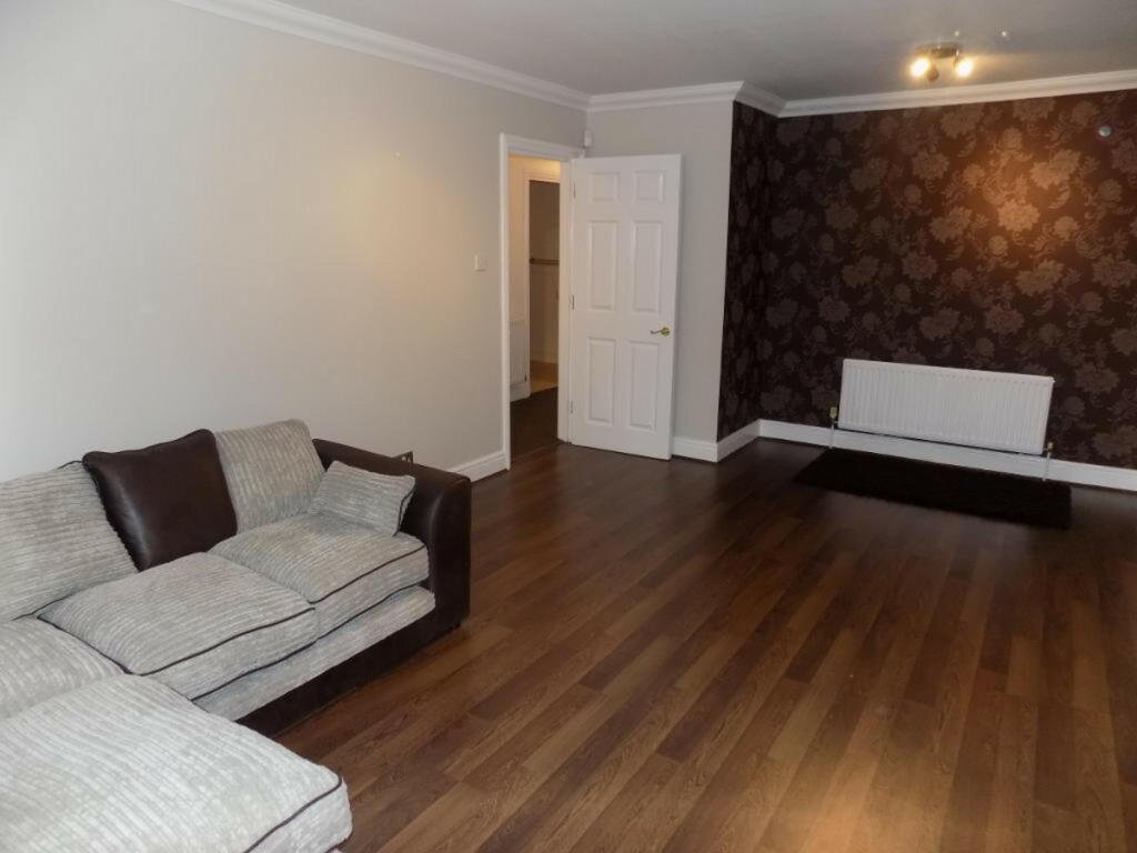 Additional property image - Homesdale Road, London, BR2 9