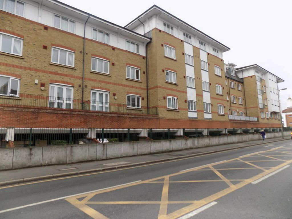 Additional property image - Homesdale Road, London, BR2 9