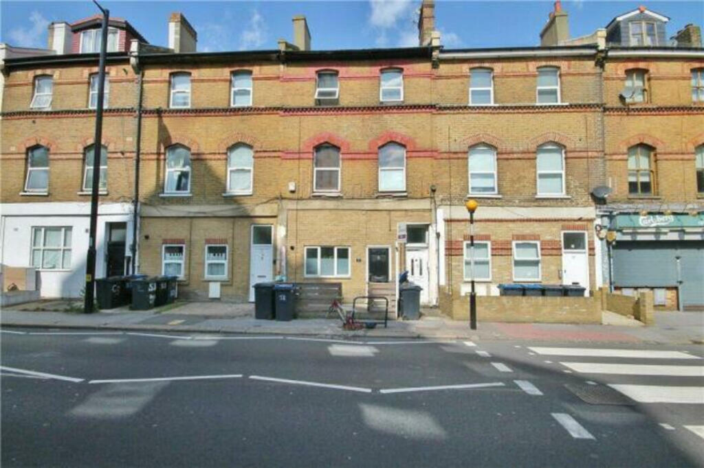 Main image of property: Penge Road, London, SE25 4