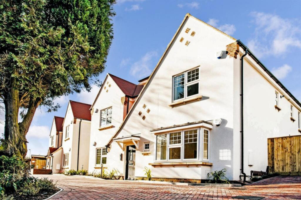 Main image of property: woodcote Valley, Croydon, CR8 3