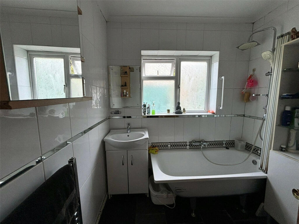Additional property image - Bynes Road, London, CR2 0