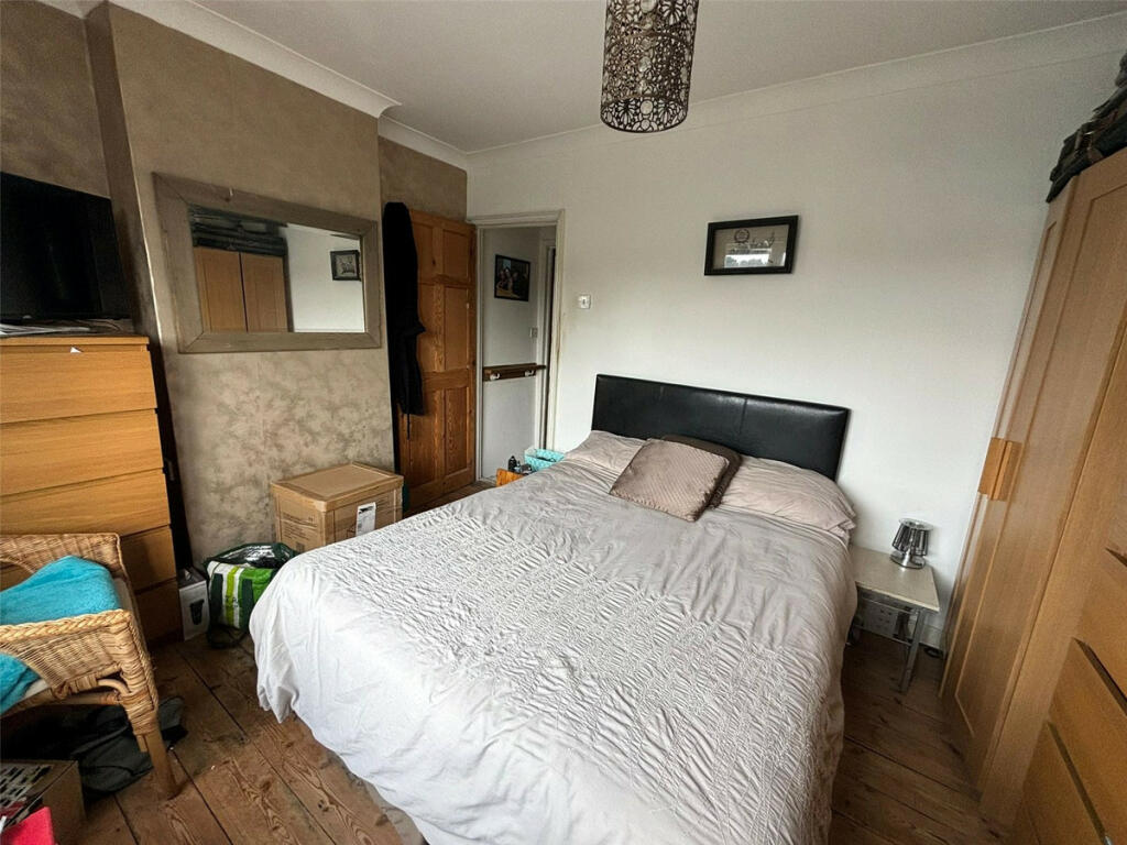 Additional property image - Bynes Road, London, CR2 0