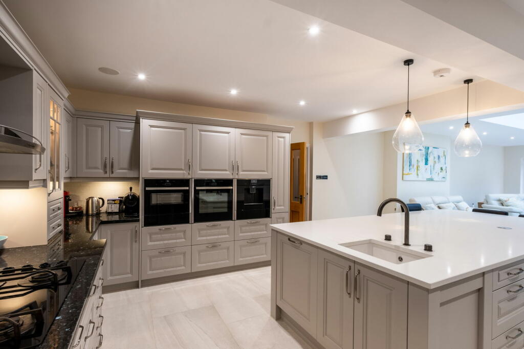 Additional property image - Hartopp Road, Four Oaks Park, Sutton Coldfield, B74 2RQ