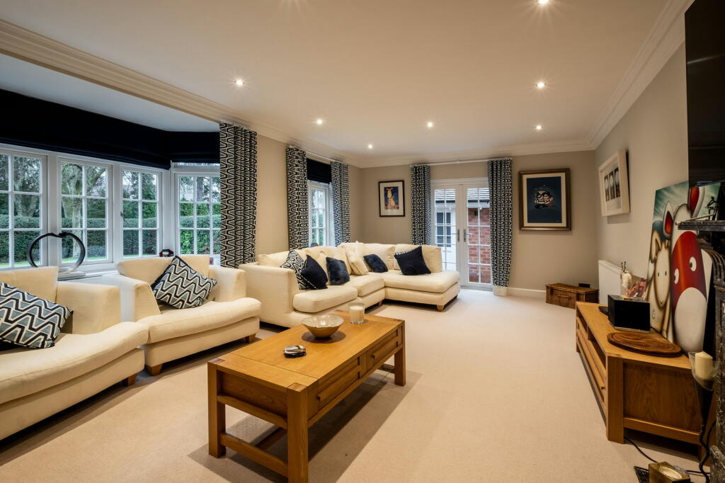 Additional property image - Hartopp Road, Four Oaks Park, Sutton Coldfield, B74 2RQ