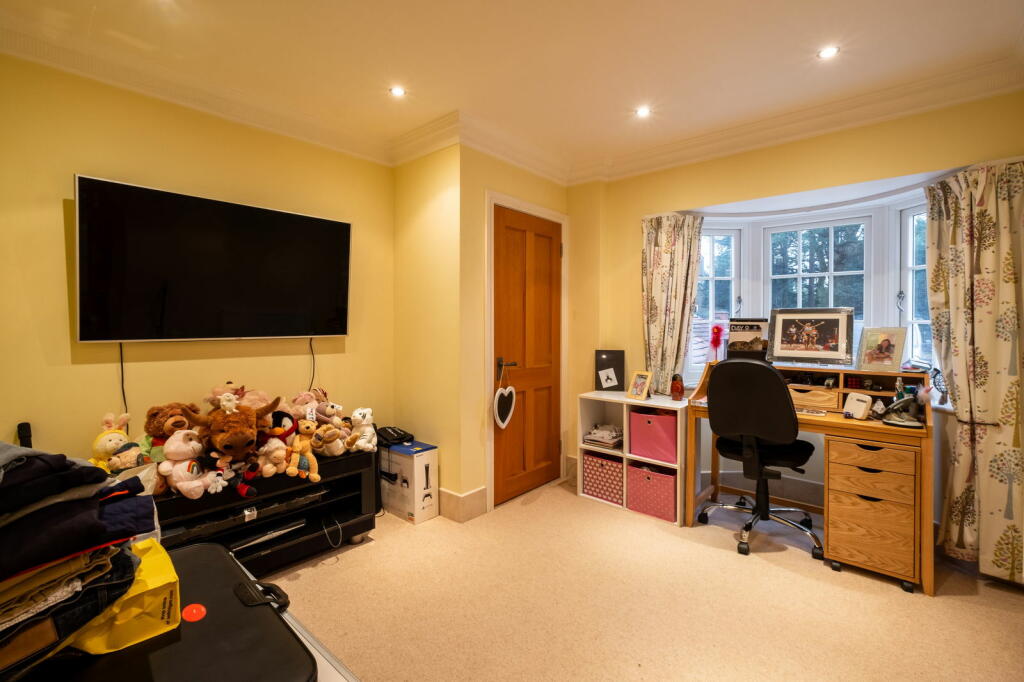 Additional property image - Hartopp Road, Four Oaks Park, Sutton Coldfield, B74 2RQ