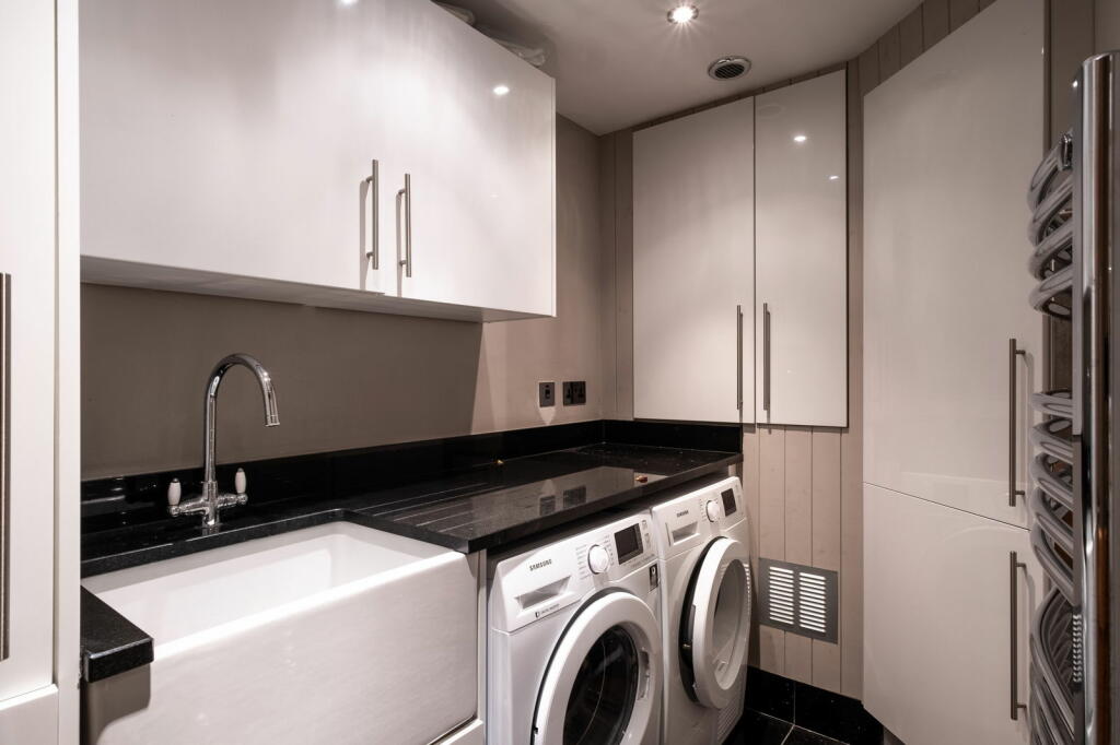 Additional property image - Hartopp Road, Four Oaks Park, Sutton Coldfield, B74 2RQ