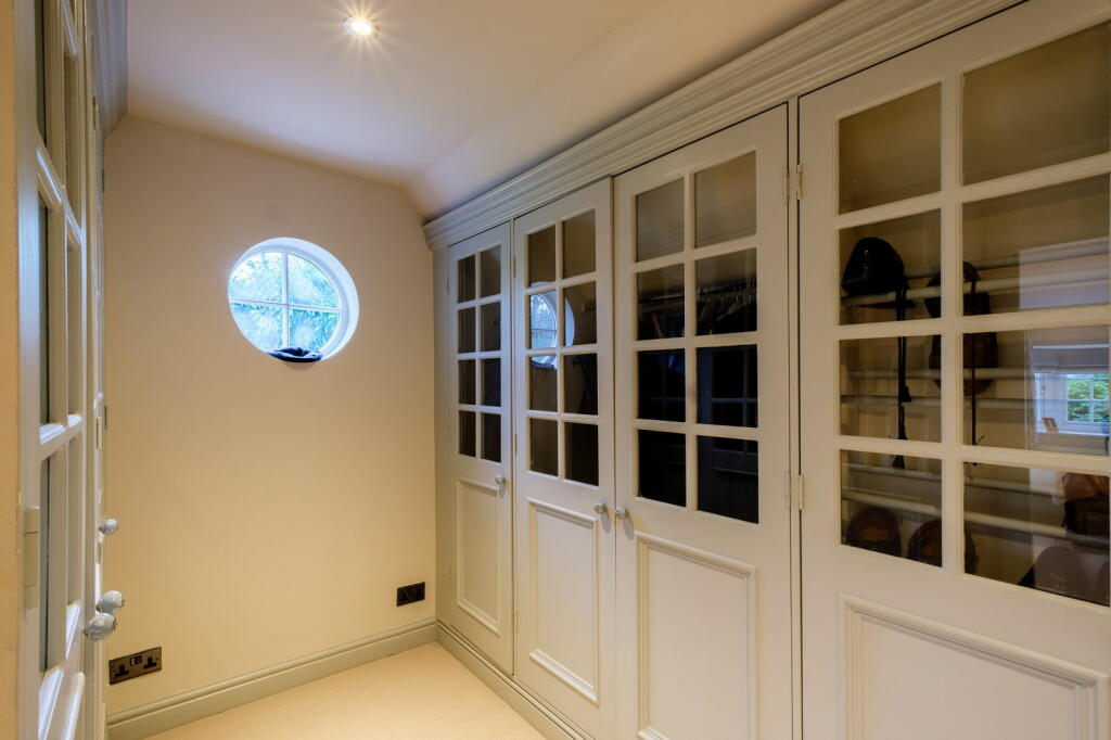 Additional property image - Hartopp Road, Four Oaks Park, Sutton Coldfield, B74 2RQ