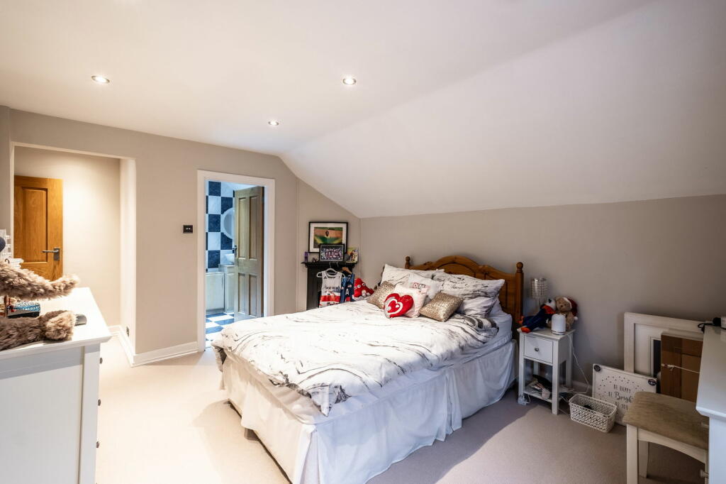 Additional property image - Hartopp Road, Four Oaks Park, Sutton Coldfield, B74 2RQ