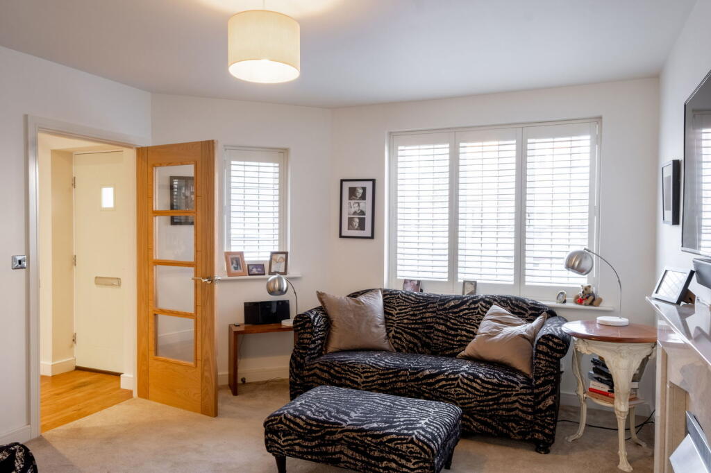 Additional property image - Thomas De Beauchamp Lane, Sutton Coldfield, B73 6DF