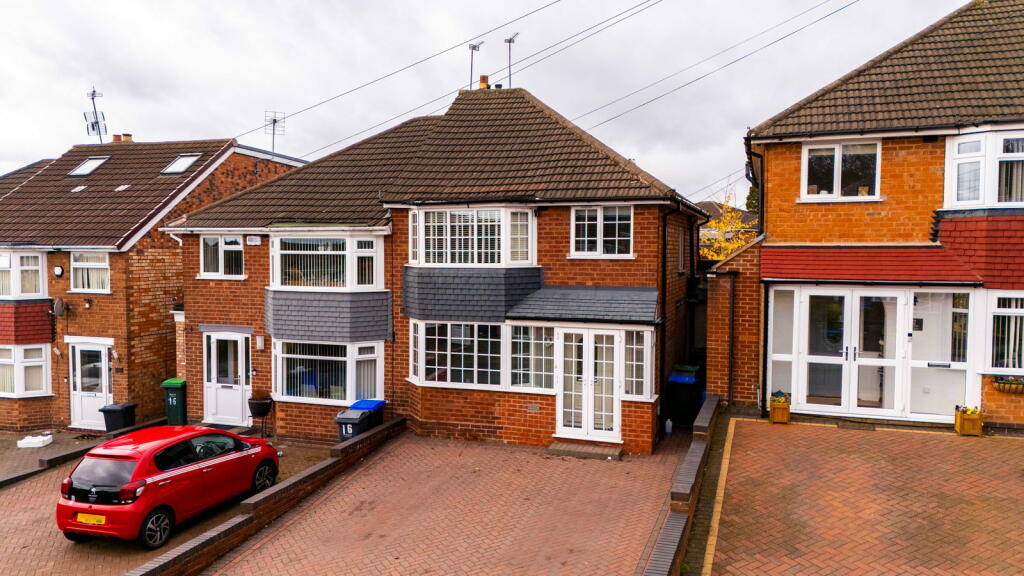 Main image of property: Calverton Grove, Great Barr, B43 5SD