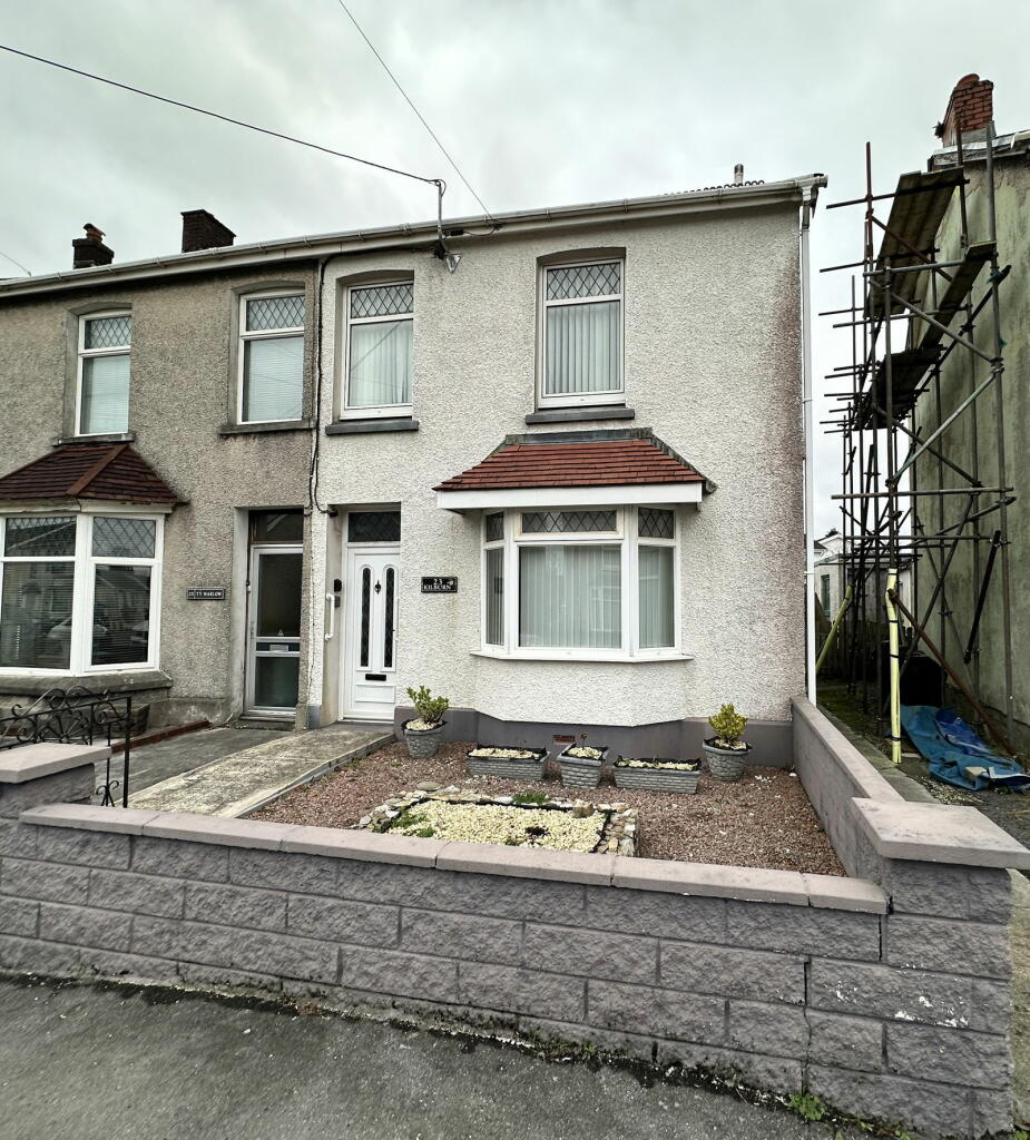 3 bedroom semi-detached house