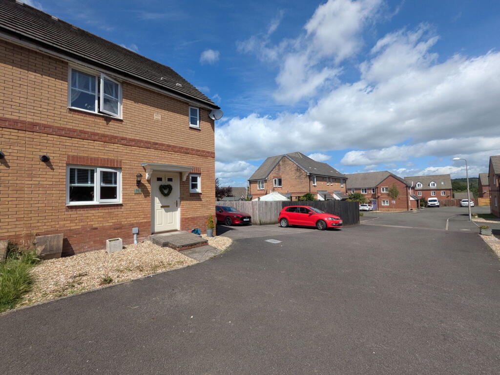 Main image of property: Ffordd Y Glowyr, Betws, Ammanford, SA18 2FF