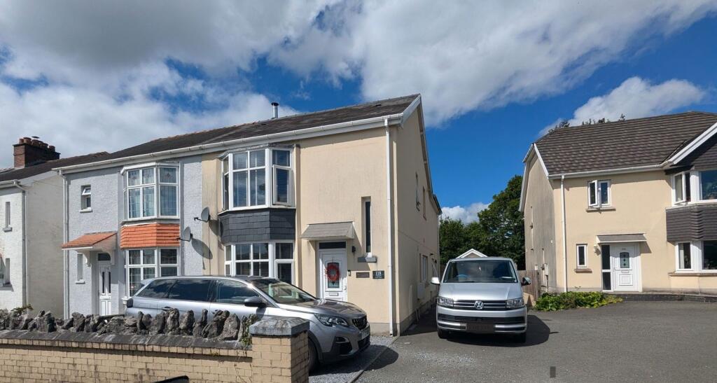 Main image of property: Llandybie Road, Ammanford, SA18 2EE
