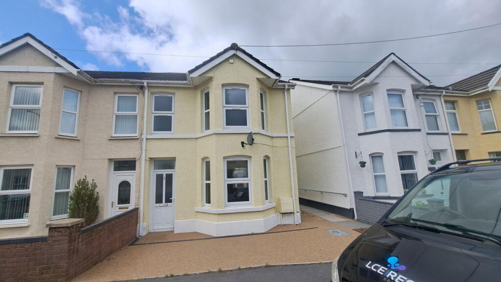 Main image of property: Bonllwyn, Ammanford, SA18