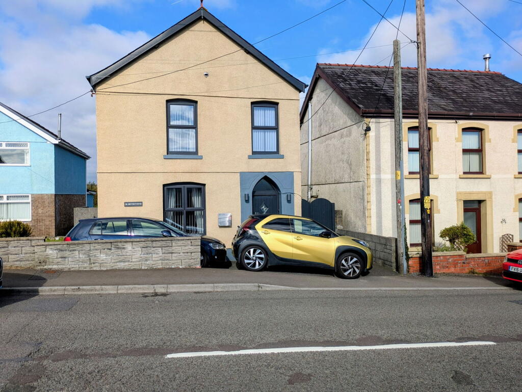 Main image of property: Pontardulais Road, Tycroes, SA18 3QA