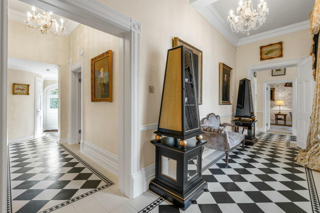 Additional property image - Galleywood Road, Great Baddow, Chelmsford