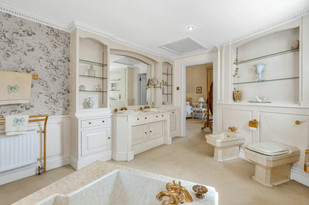 Additional property image - Galleywood Road, Great Baddow, Chelmsford