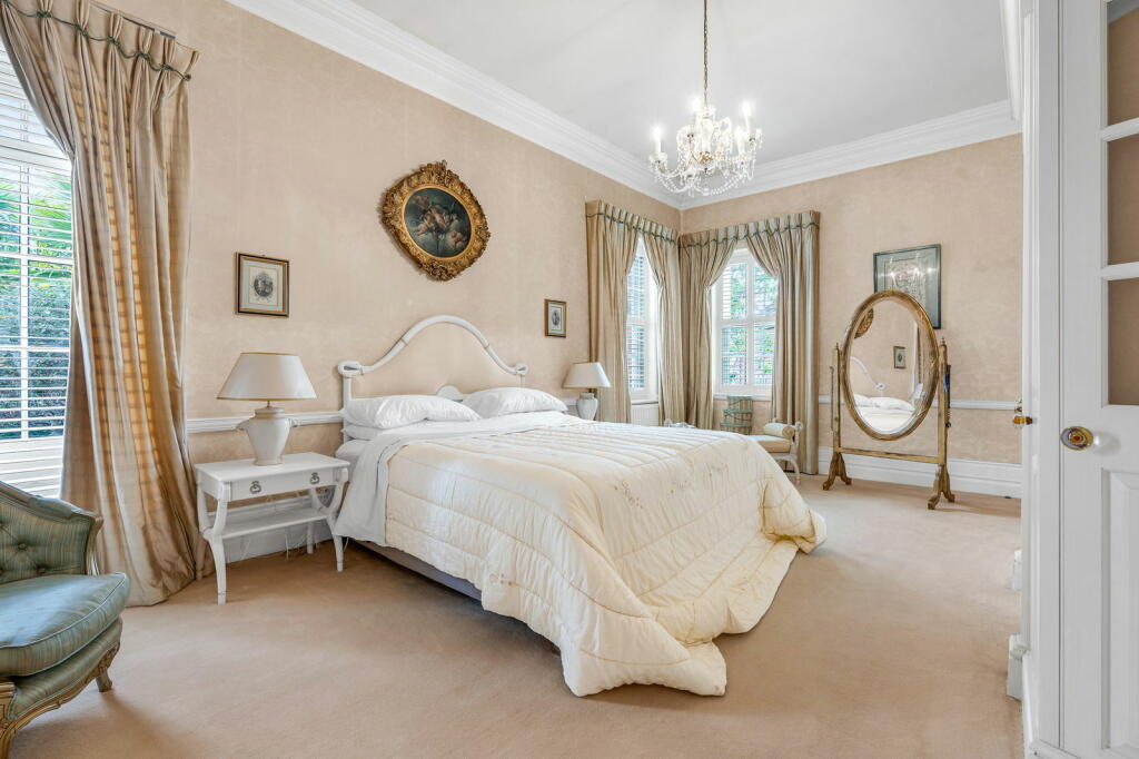 Additional property image - Galleywood Road, Great Baddow, Chelmsford