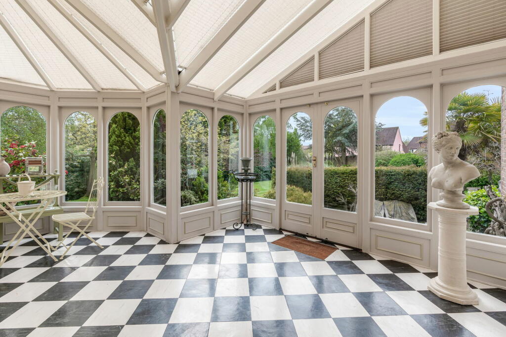 Additional property image - Galleywood Road, Great Baddow, Chelmsford