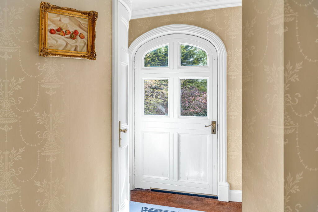 Additional property image - Galleywood Road, Great Baddow, Chelmsford