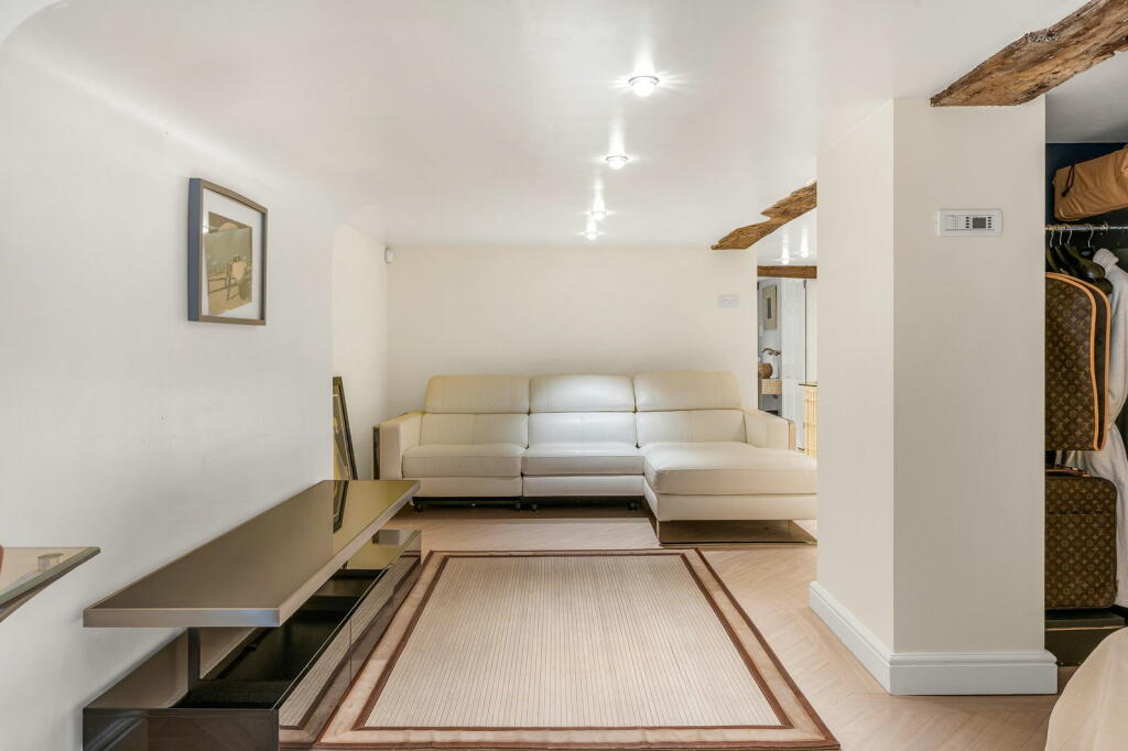 Additional property image - Galleywood Road, Great Baddow, Chelmsford