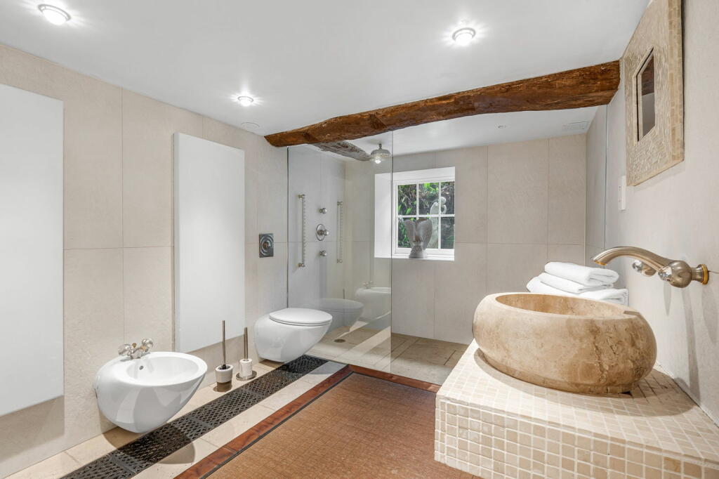 Additional property image - Galleywood Road, Great Baddow, Chelmsford