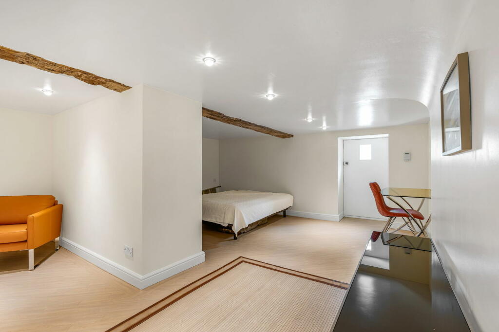 Additional property image - Galleywood Road, Great Baddow, Chelmsford