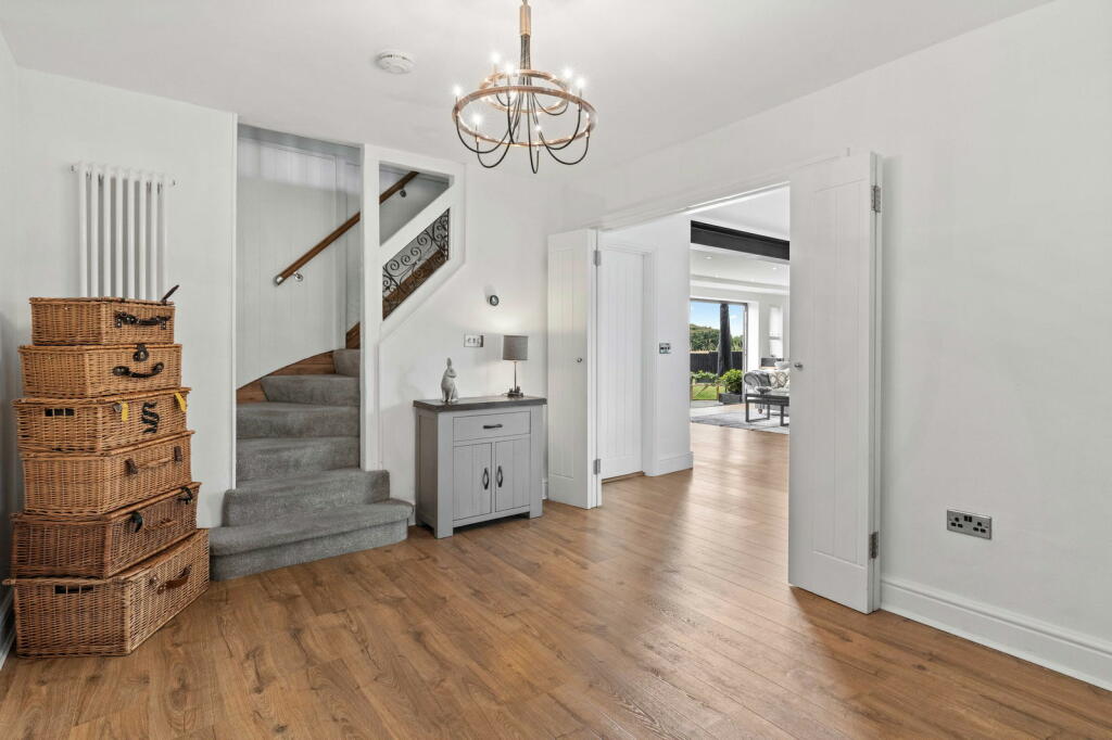 Additional property image - Fyfield Road, Ongar, CM5 0HQ