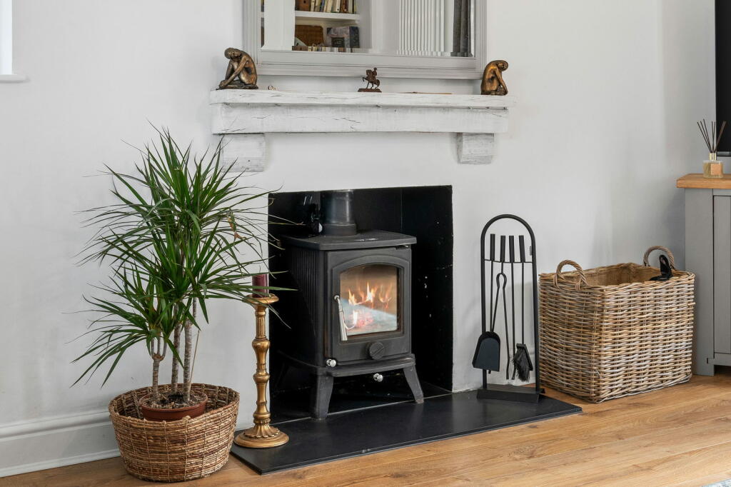 Additional property image - Fyfield Road, Ongar, CM5 0HQ