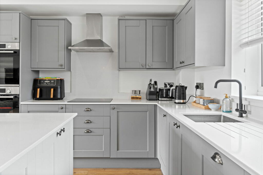 Additional property image - Fyfield Road, Ongar, CM5 0HQ