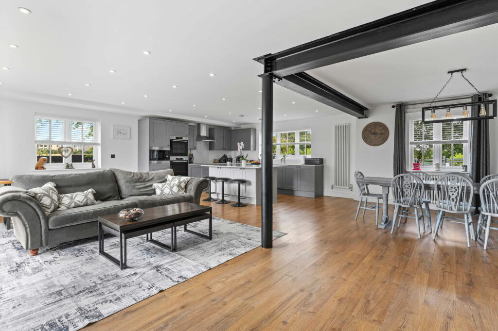 Additional property image - Fyfield Road, Ongar, CM5 0HQ