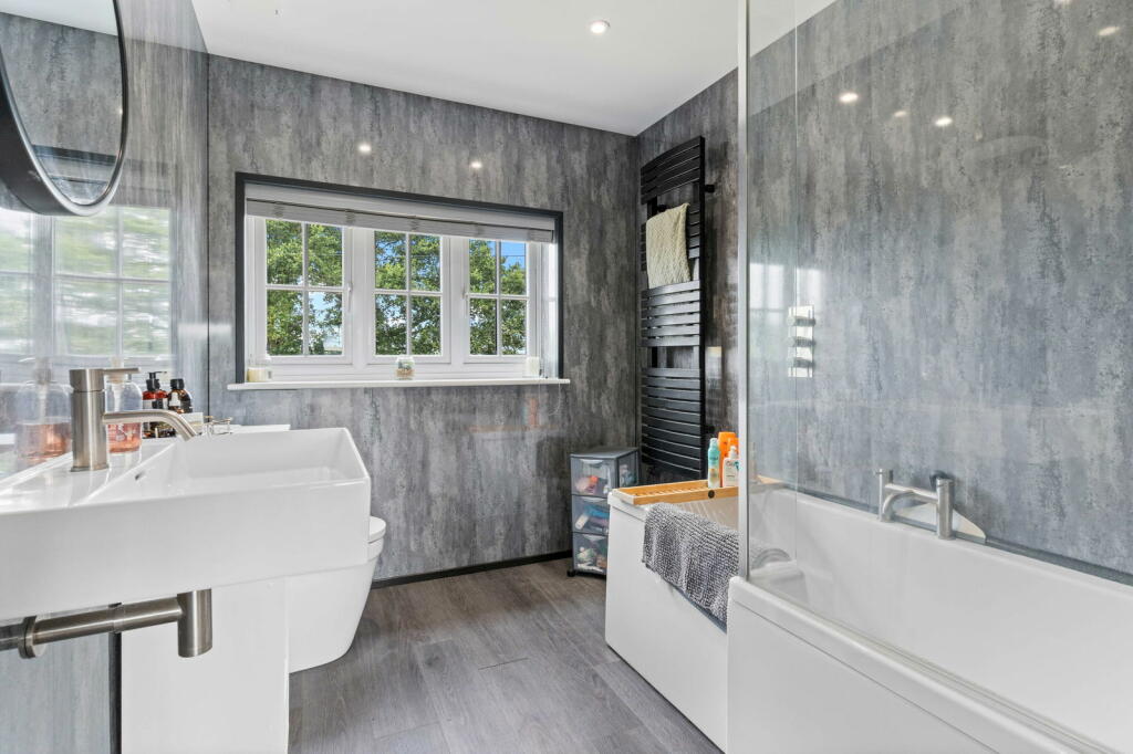 Additional property image - Fyfield Road, Ongar, CM5 0HQ