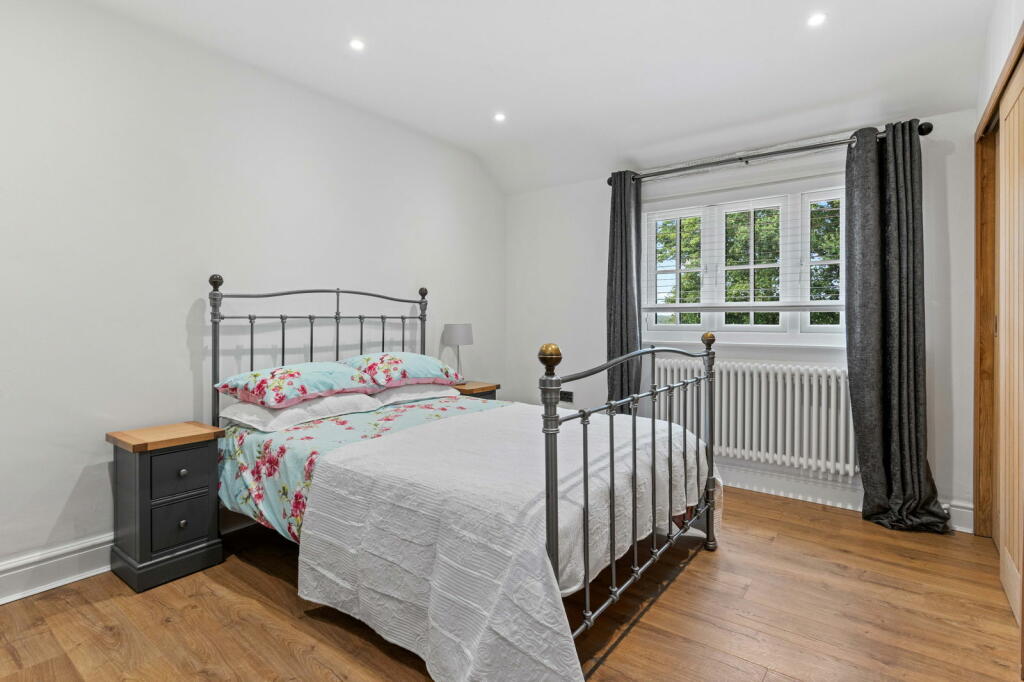 Additional property image - Fyfield Road, Ongar, CM5 0HQ