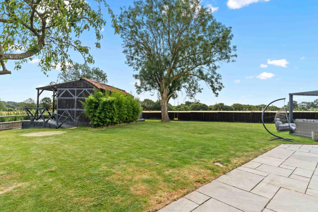 Additional property image - Fyfield Road, Ongar, CM5 0HQ