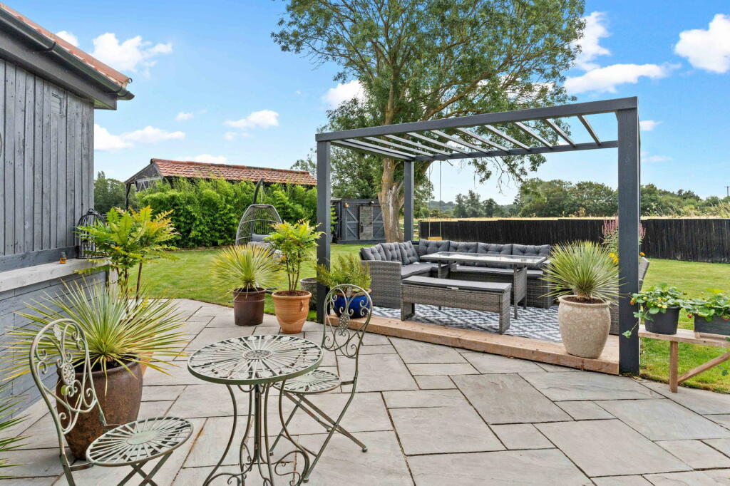 Additional property image - Fyfield Road, Ongar, CM5 0HQ