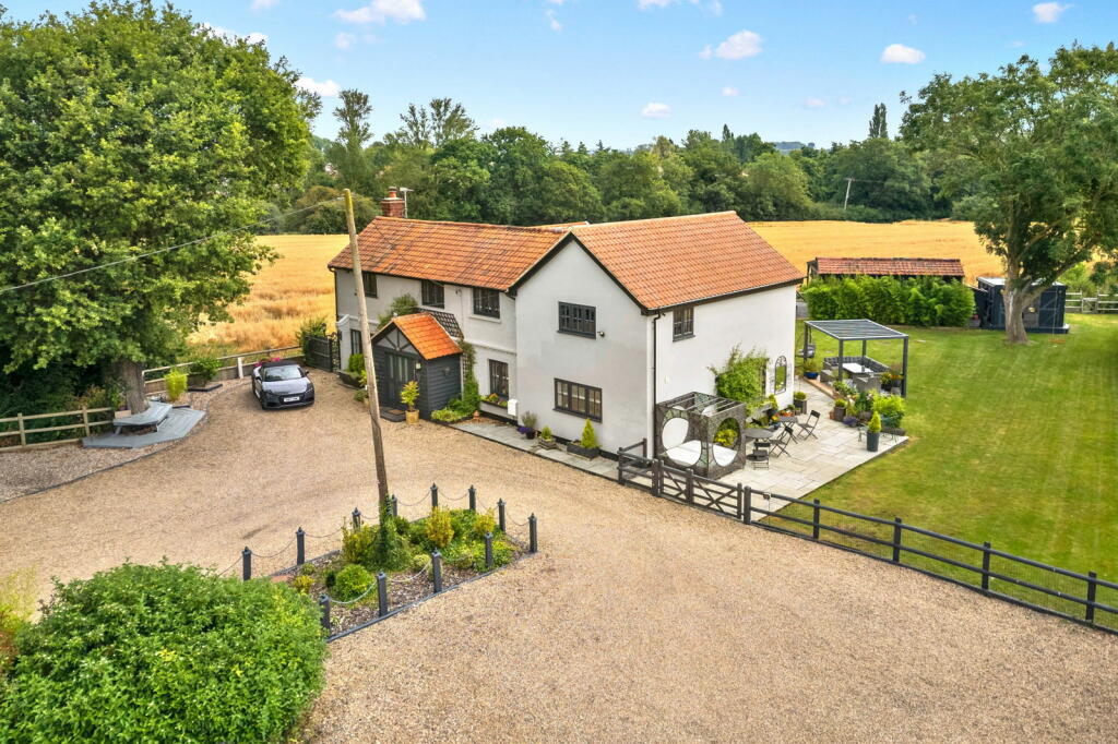 Additional property image - Fyfield Road, Ongar, CM5 0HQ