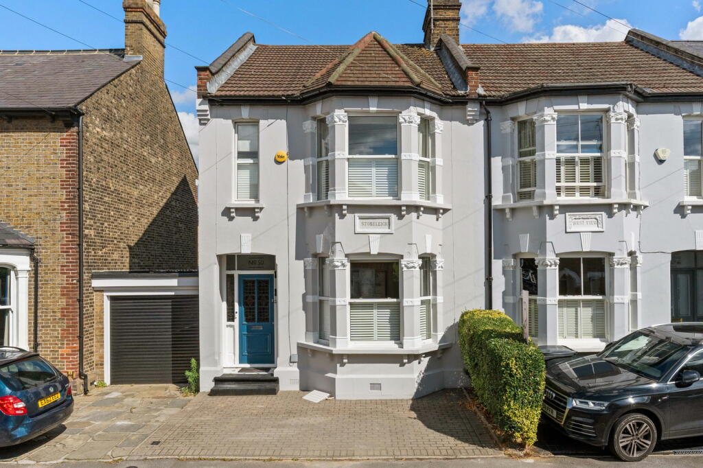 Main image of property: St. Thomas Road, Brentwood, CM14 4DF