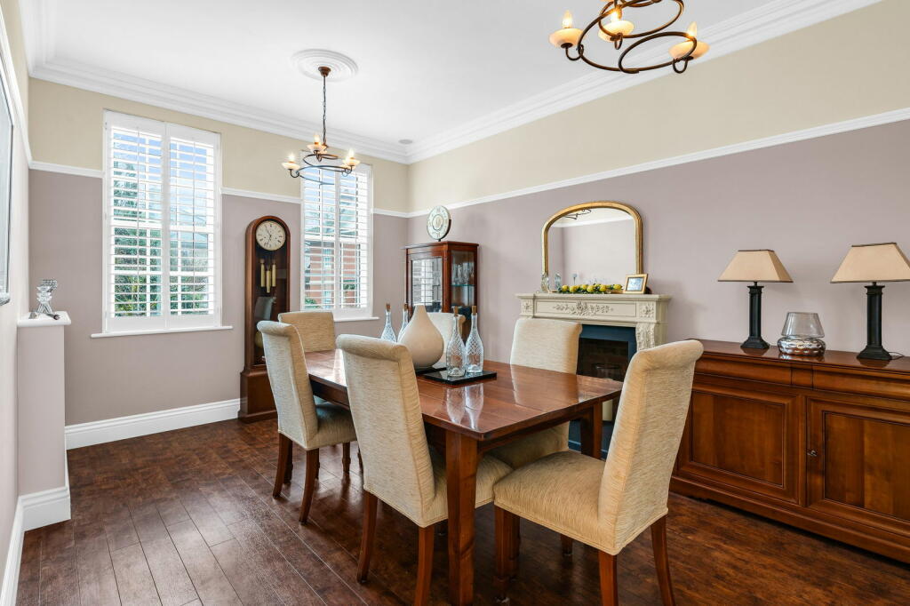 Additional property image - Thorndon Approach, Herongate, Brentwood, CM13 3PA