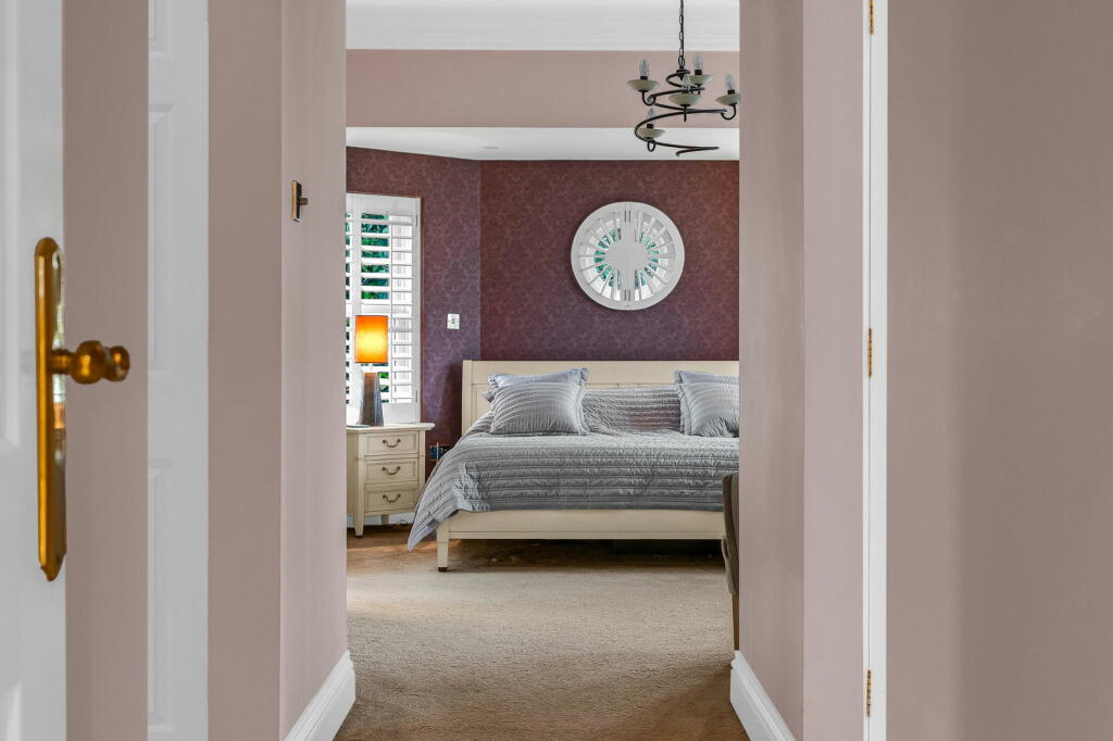 Additional property image - Thorndon Approach, Herongate, Brentwood, CM13 3PA